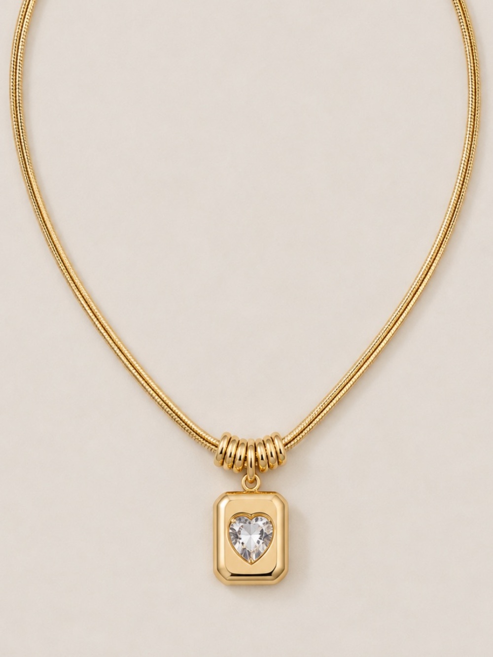 New! 18K Gold Plated Heart Pendant Necklace (3033) NWOT